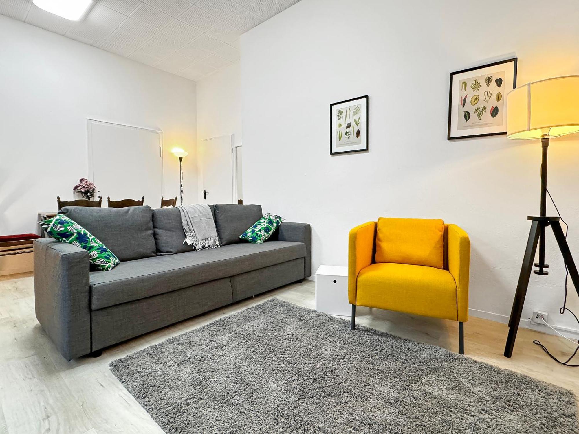 2 Zimmer Apartment Fuer 6 P, 15 Min Zum Flughafen Esslingen am Neckar Exterior foto