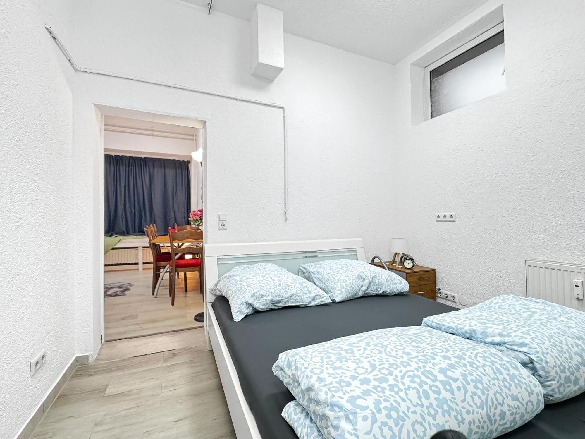 2 Zimmer Apartment Fuer 6 P, 15 Min Zum Flughafen Esslingen am Neckar Exterior foto